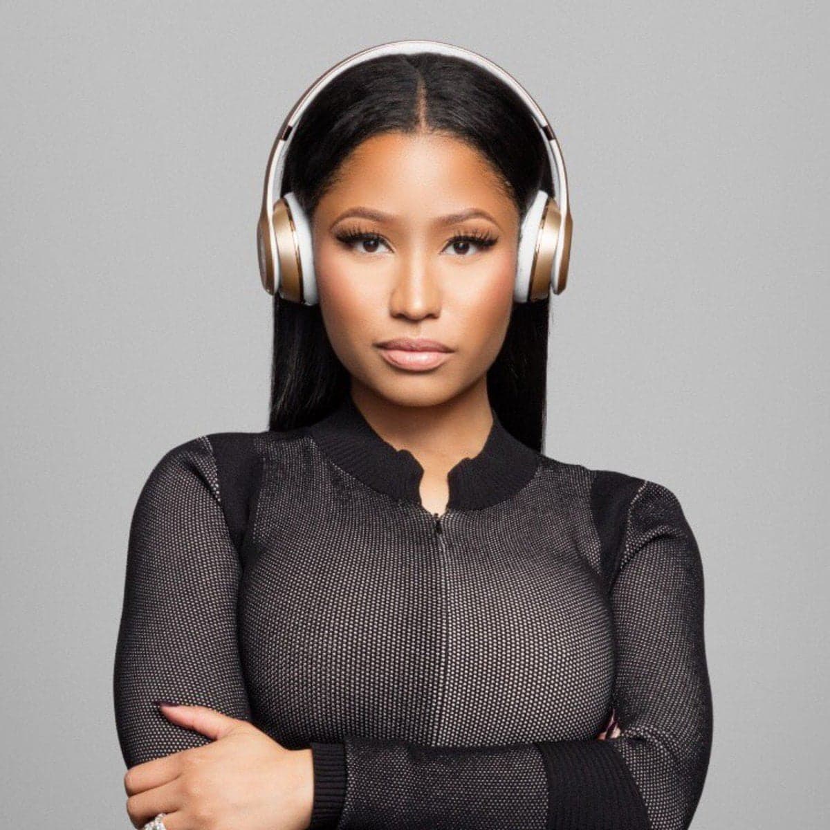 Nicki Minaj headphones