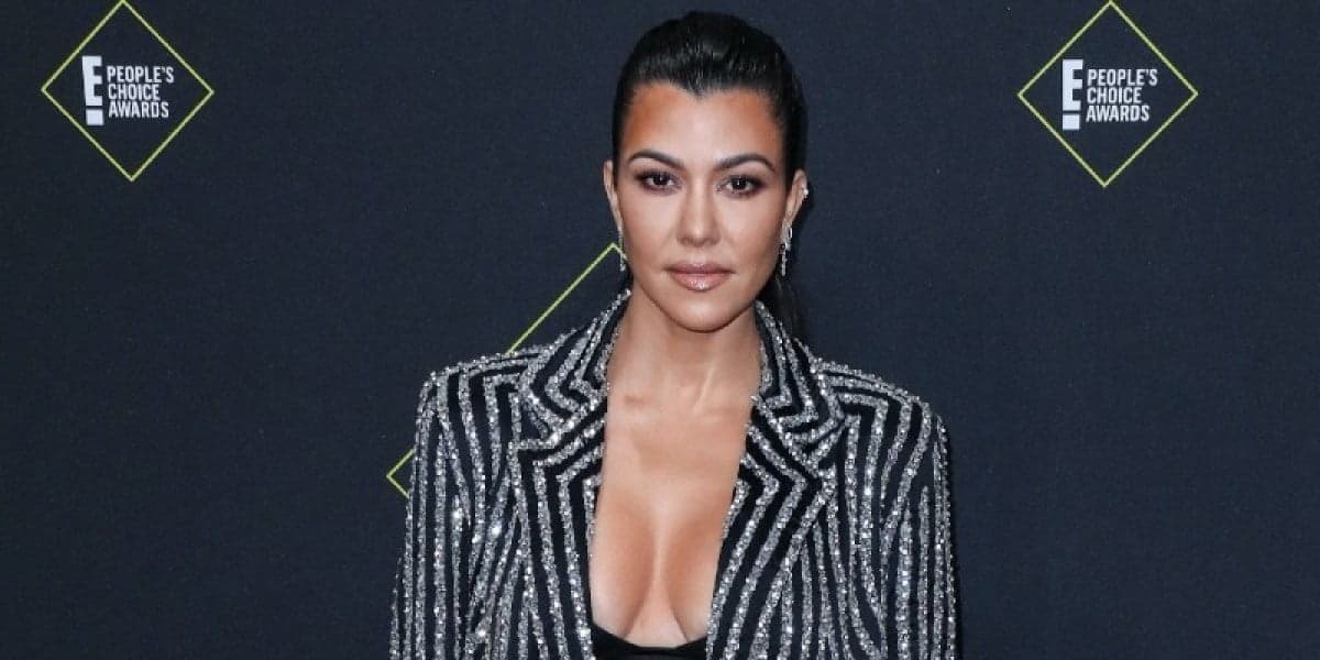 kuwtk-teaser-kourtney-kardashian-not-pregnant