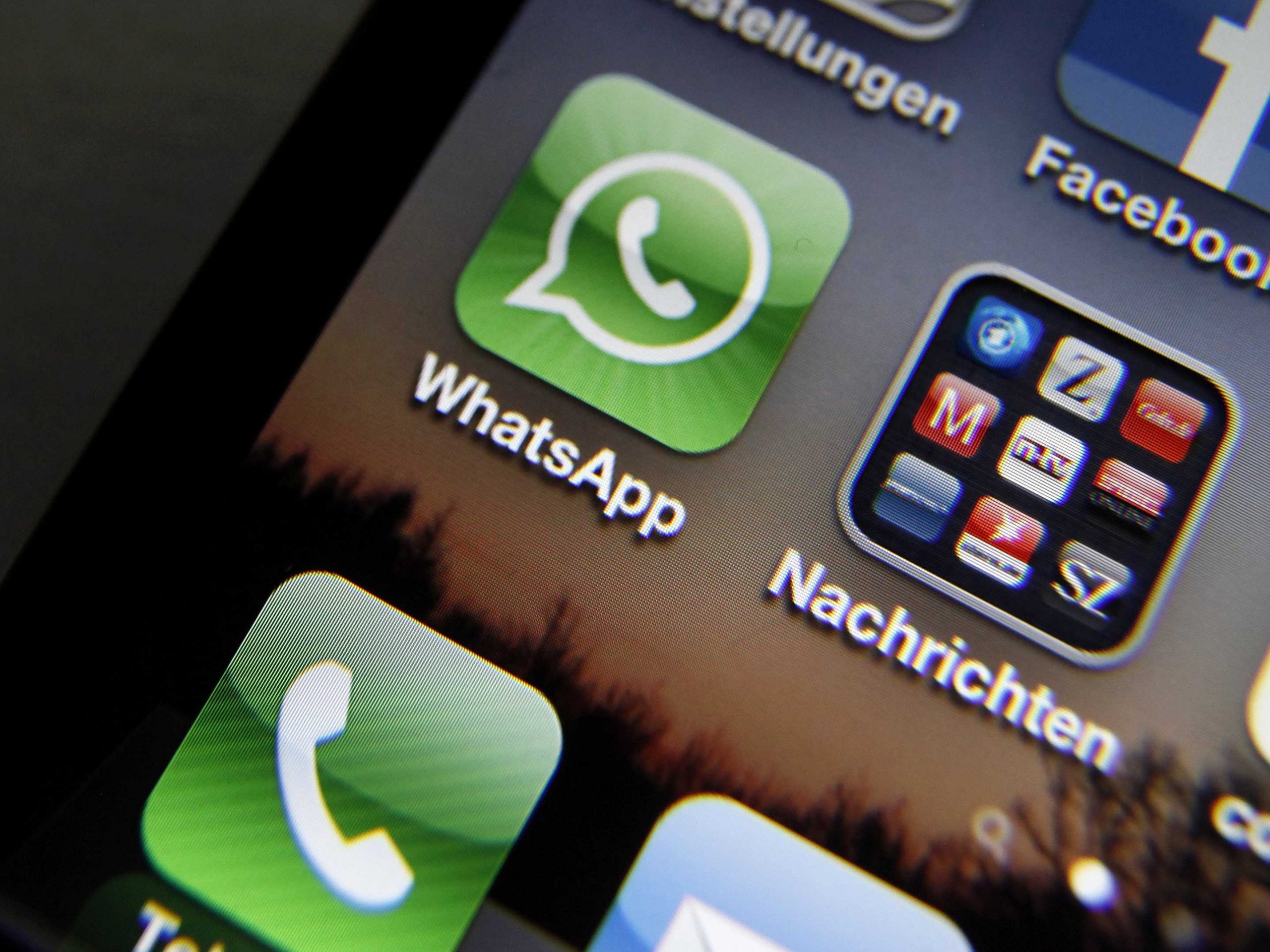 Facebook-Owned WhatsApp Launches Status Feature