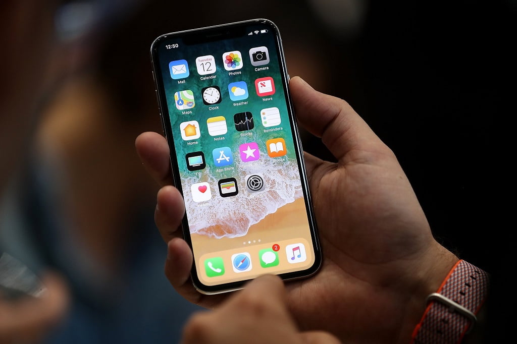 Apple iPhone X Newest and Best Smartphone of 2017 Review