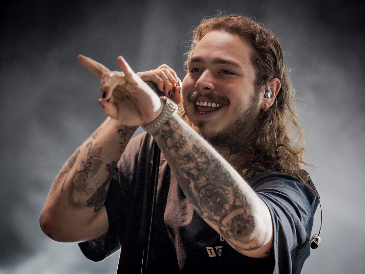 Post Malone Rocks Million-Dollar Smile After Getting Diamond Fangs