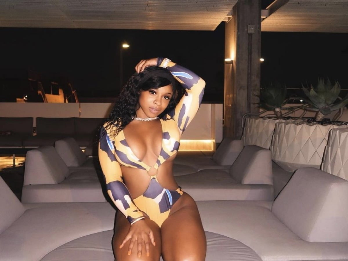 Reginae Carter Flashed Toned Body in a New Swimsuit Pic