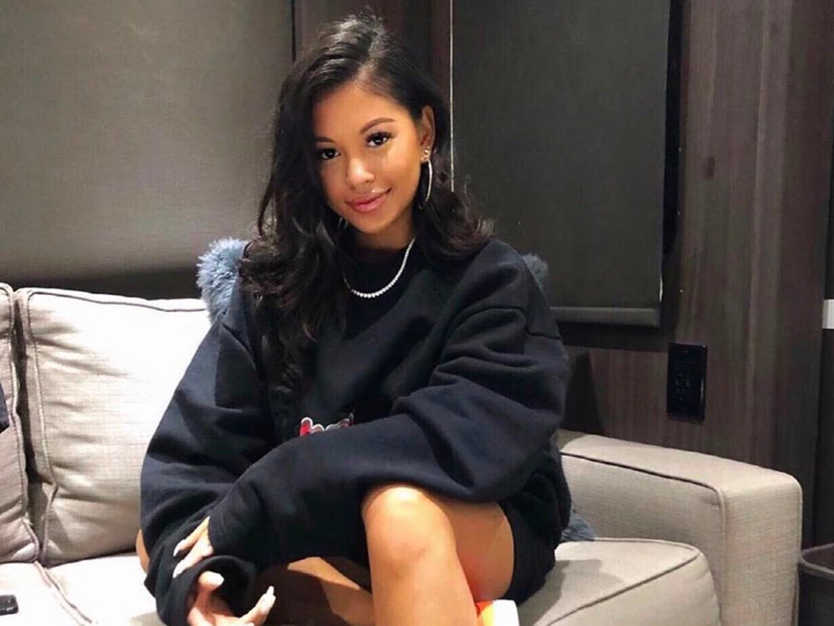 Ammika Harris Mesmerizes Fans in a Sexy Black Lingerie