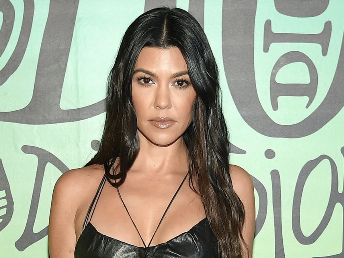 Kourtney Kardashian Shares New Sexy Hairstyle to Fans