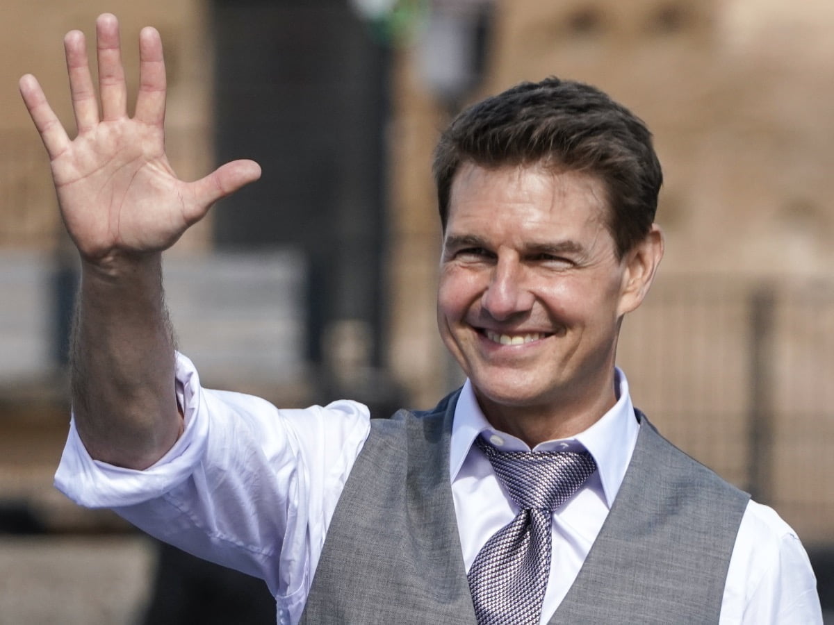 At 59, Tom Cruise Still Enjoys Making Daring Movie Scenes