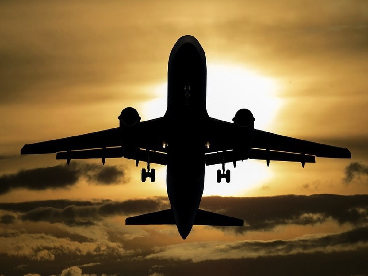Critics Say Biden’s Cleaner Jet Fuel Goal Might Not Happen | Finance