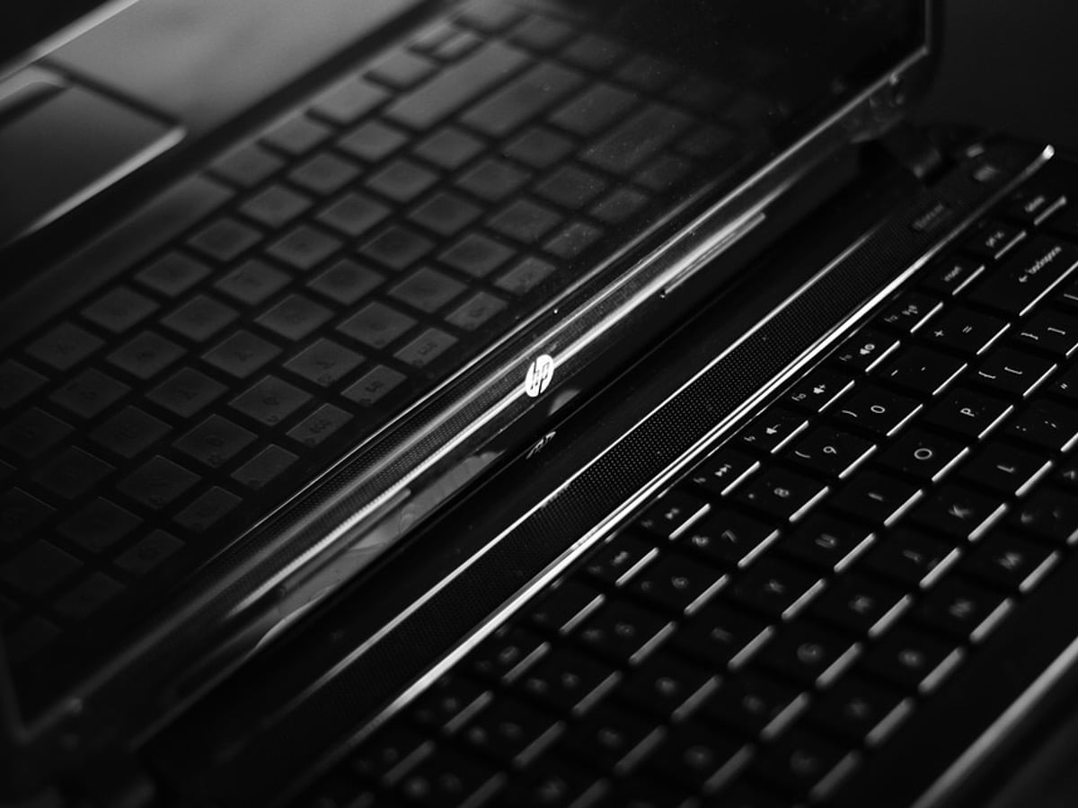 HP Elite Dragonfly Max Review- Pricey but Worth It