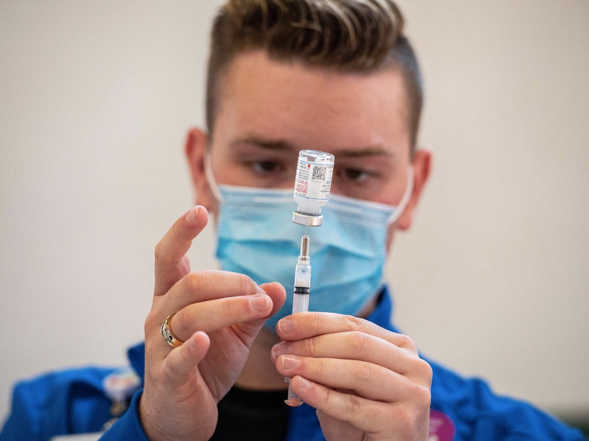 US FDA Expected to Permit Mixing COVID-19 Vaccines