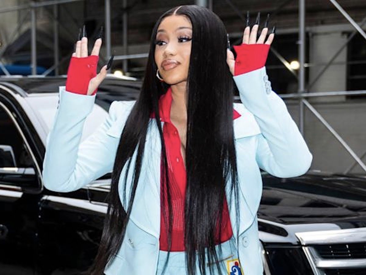 Cardi B Tells Her Fans She Does Not Believe in Having Bad Hair