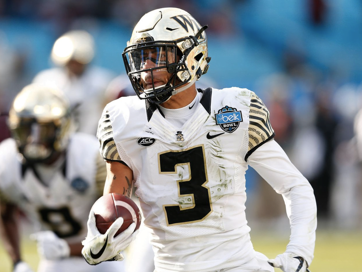 Jessie Bates Does Self-Scouting During NFL Bye Week