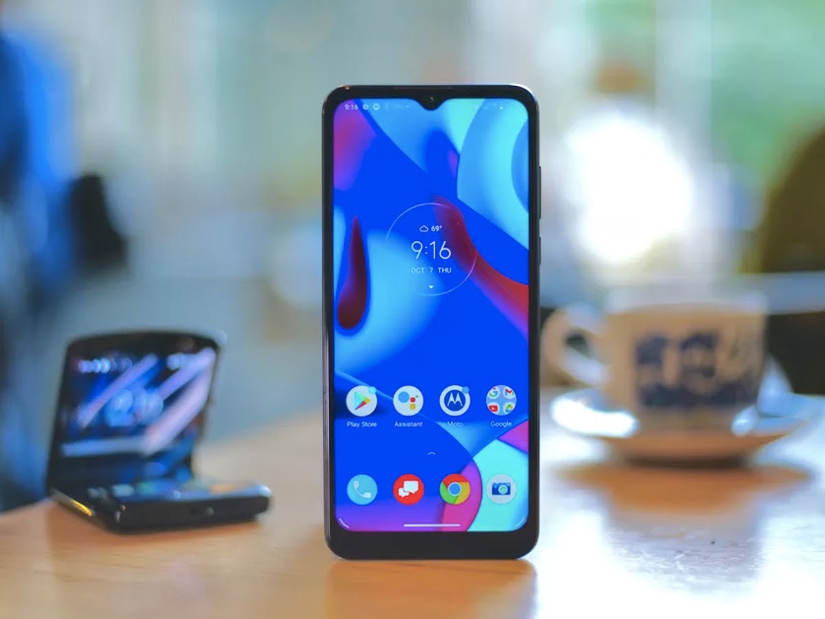 Moto G Pure Review- Best Average Smartphone in the Market