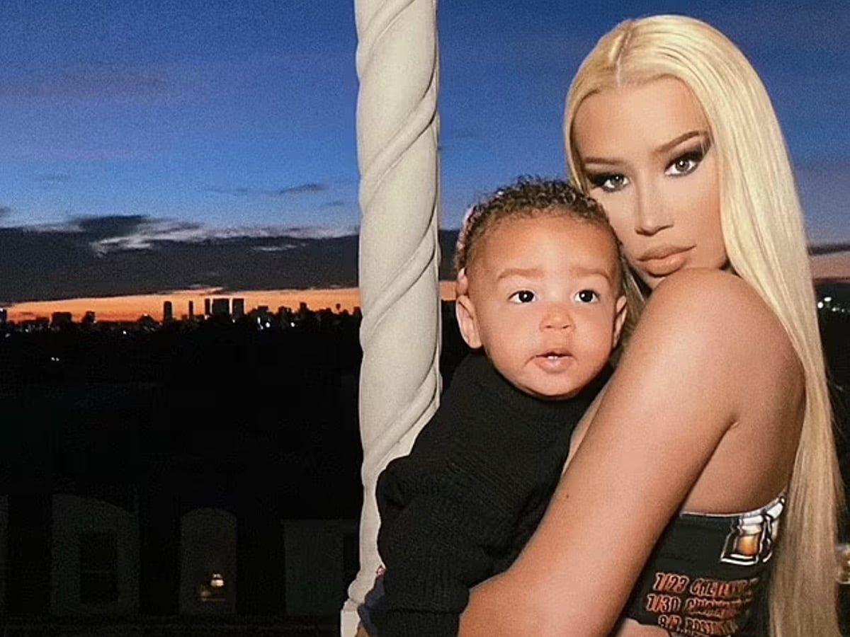 Iggy Azalea's Message to Single Parents for Holidays- You Got This