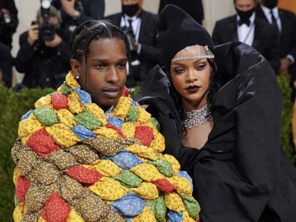 Insiders Denies Rumors About Rihanna and A$AP Rocky Break Up