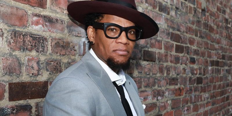 D.L. Hughley Sounds Off on Trump vs Obama and more
