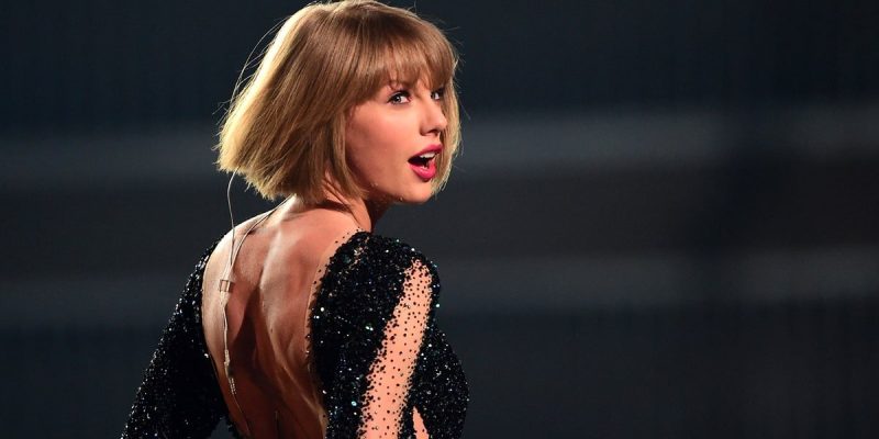 Taylor Swift To Release New Album In November